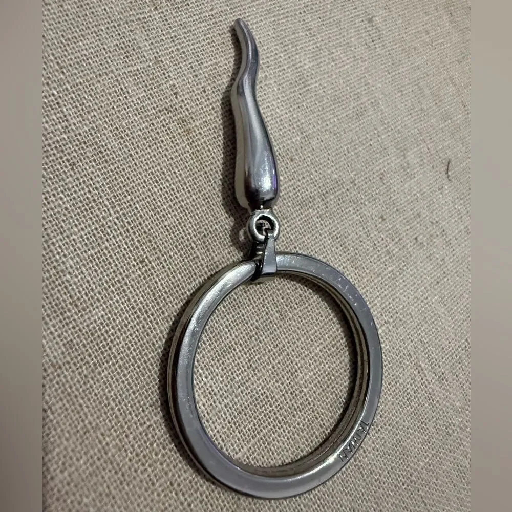 Brighton Silver Keyring with Curved Horn Charm – Vintage Style